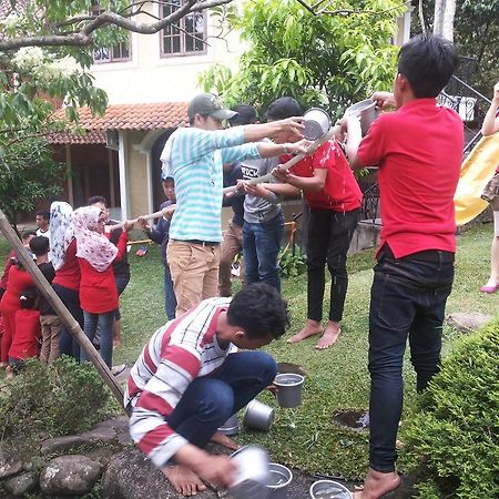 Bumi Cikeas Sentul Bogor Hotel Eksteriør billede