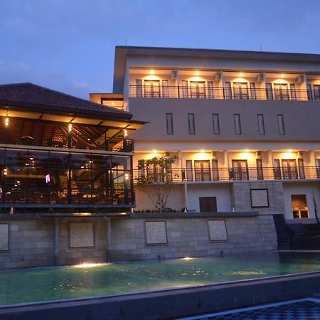Bumi Cikeas Sentul Bogor Hotel Værelse billede
