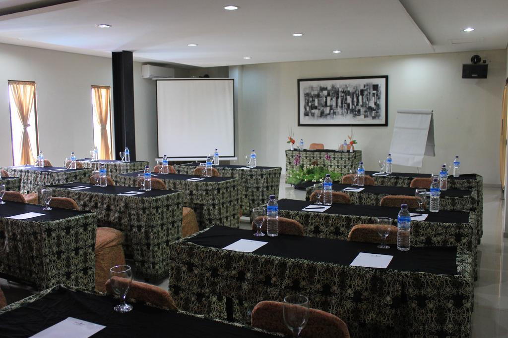 Bumi Cikeas Sentul Bogor Hotel Eksteriør billede