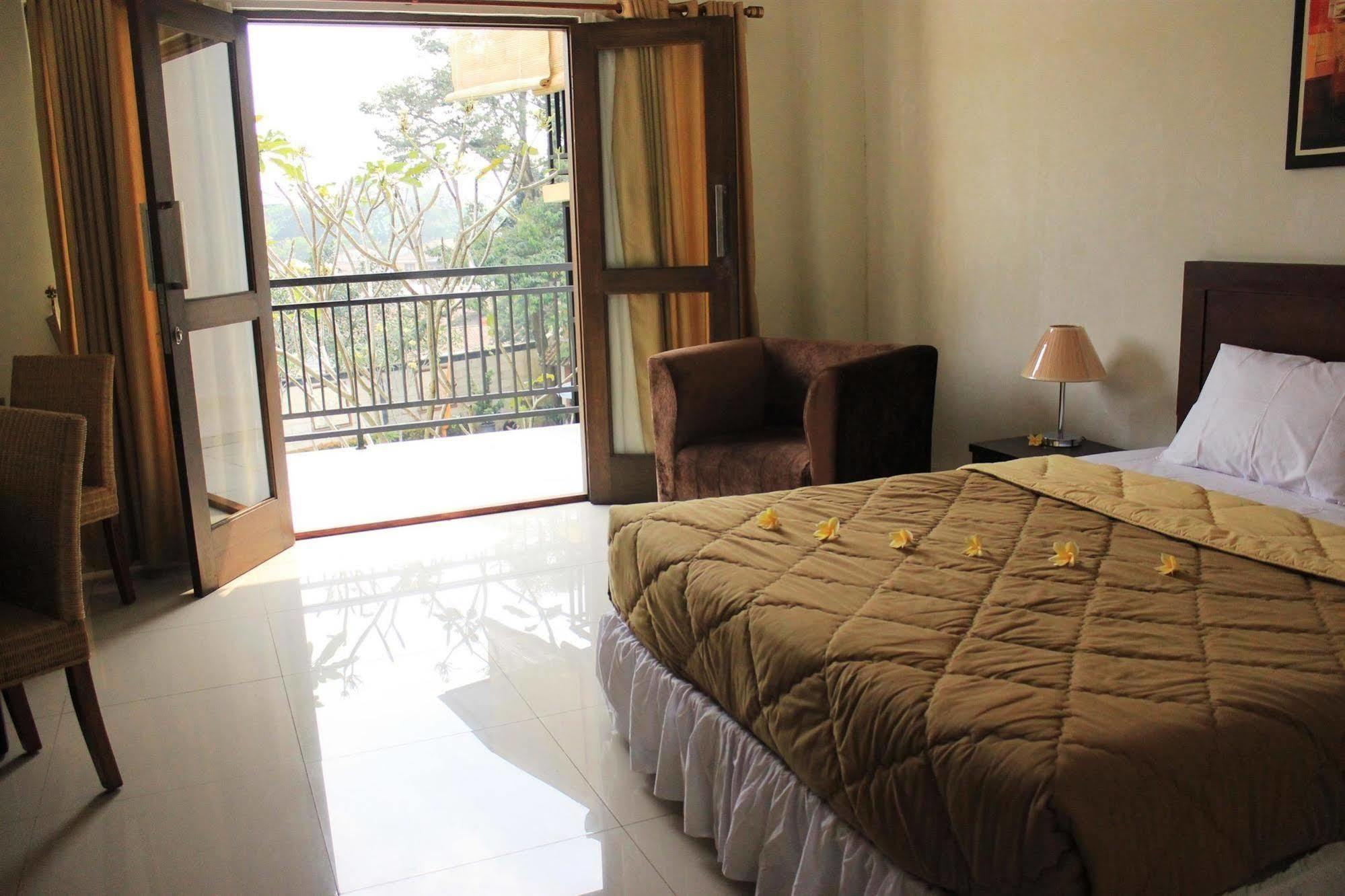 Bumi Cikeas Sentul Bogor Hotel Eksteriør billede